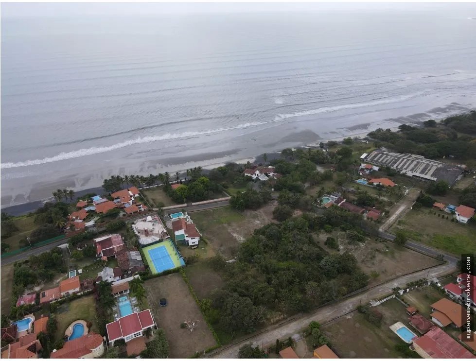 Se vende lote en costa esmeralda, san carlos