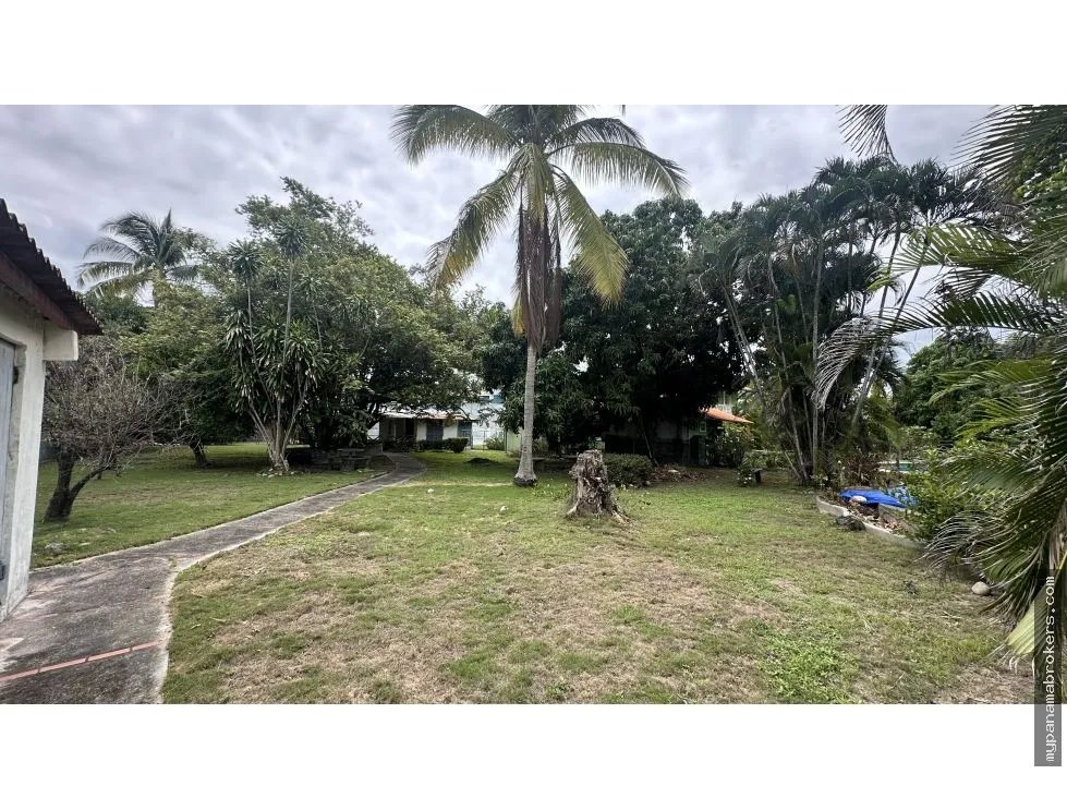 Se vende lote en costa esmeralda, san carlos