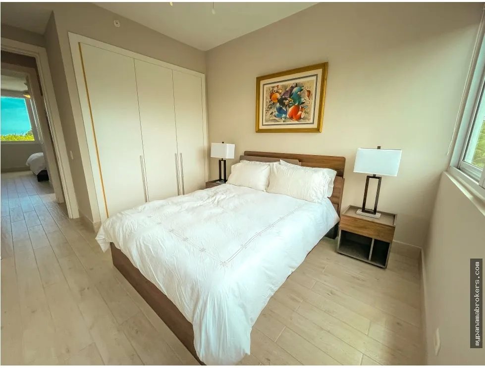 Se vende y alquila apartamento en punta barco, san carlos