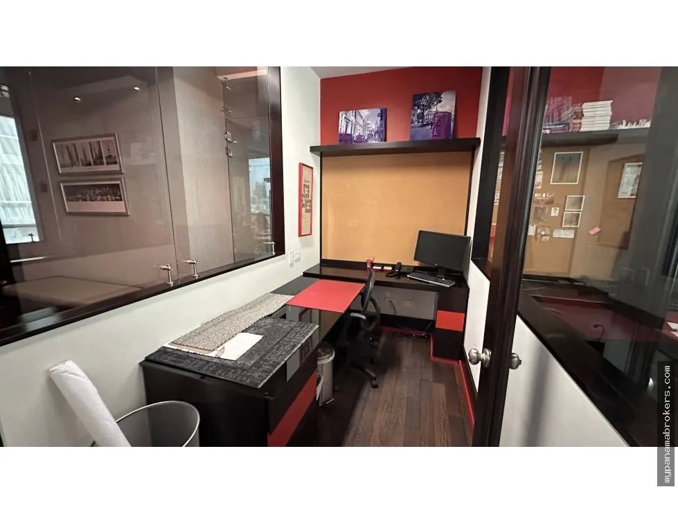Se vende oficina en p.h. blue business center, san francisco