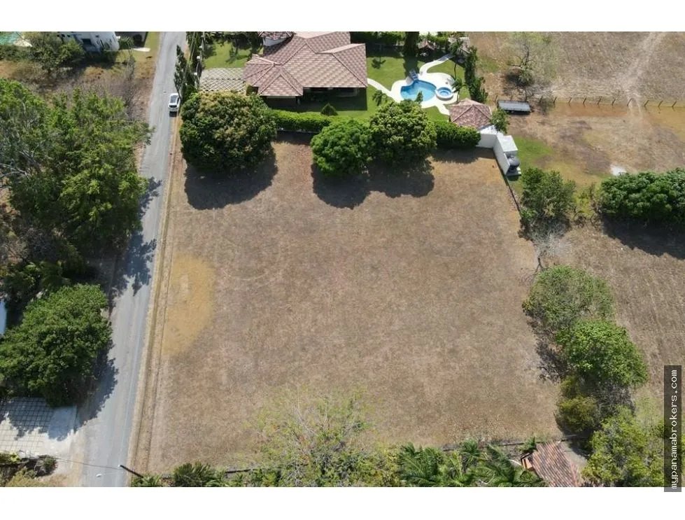 Se vende lote en club de golf, coronado, chame