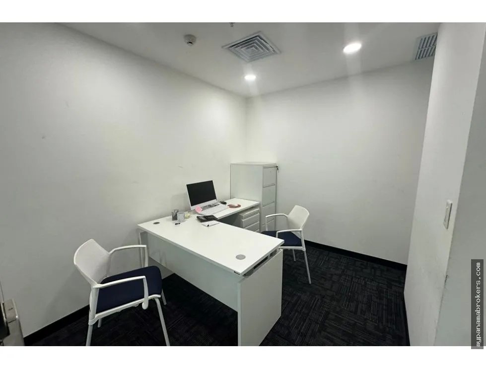 Se vende  oficina en oceania plaza, punta pacífica