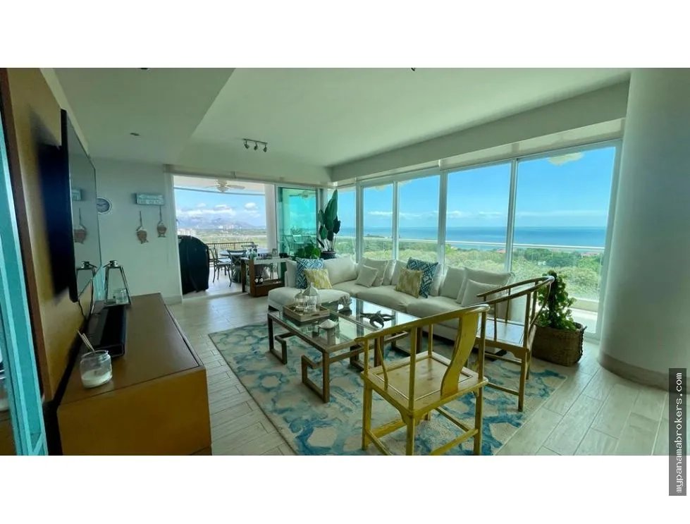Venta de apartamento en punta barco, san carlos