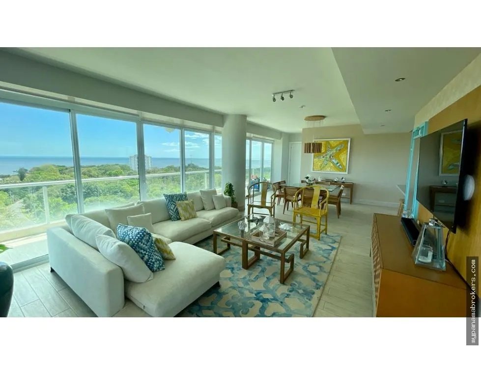 Venta de apartamento en punta barco, san carlos