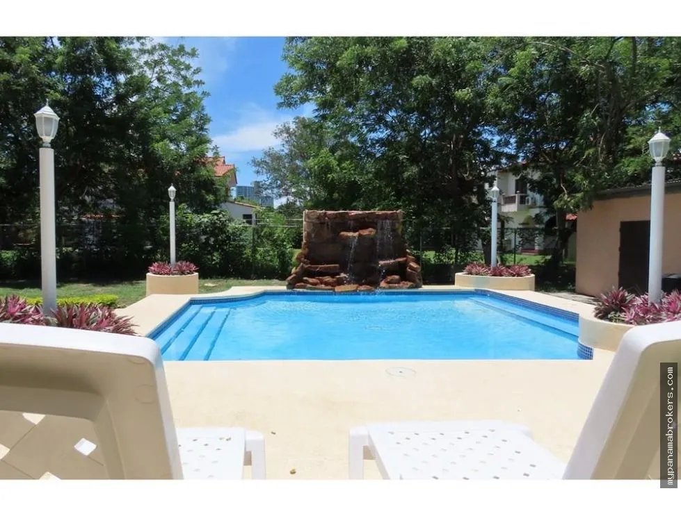 Venta de casa en playa malibú, chame
