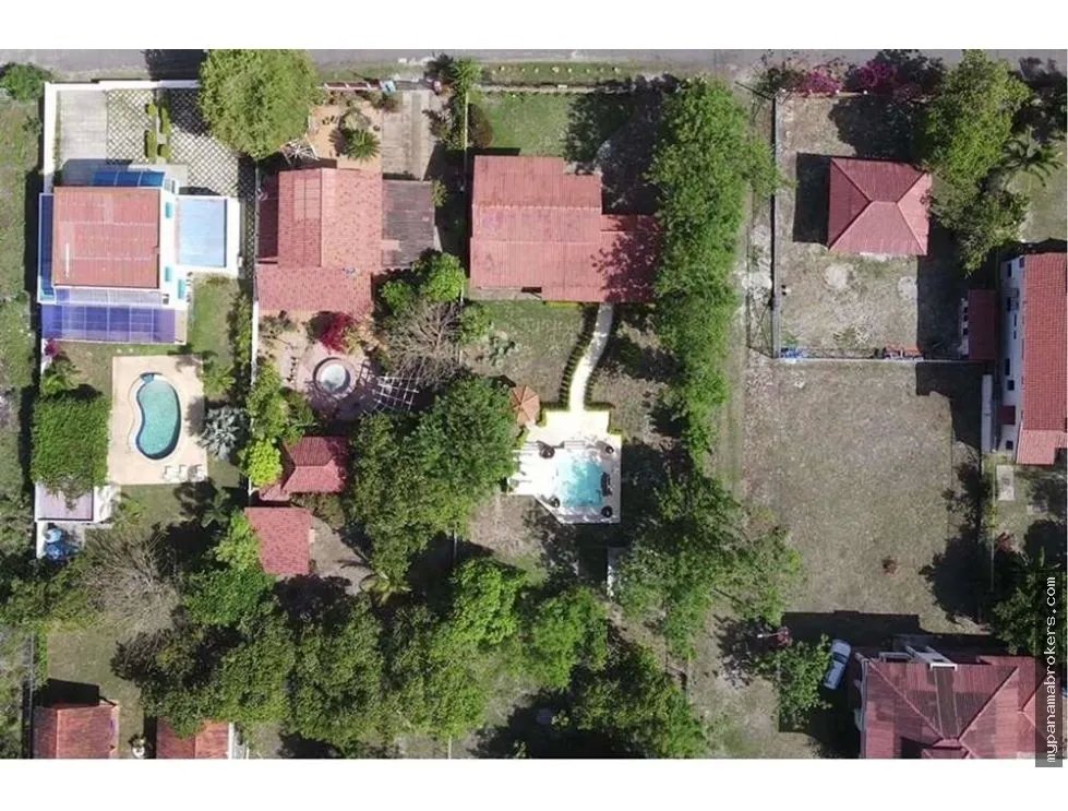 Venta de casa en playa malibú, chame