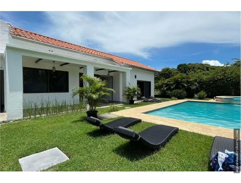 Se vende casa de playa, casa nia, punta barco viejo