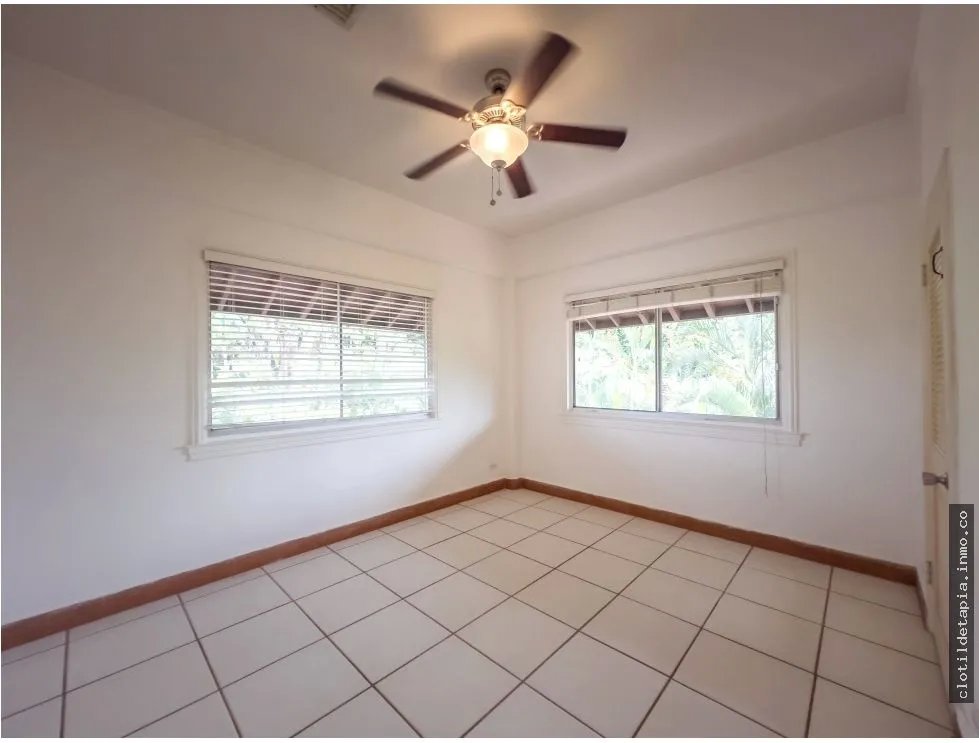 Venta de casa vacia en clayton, ancón