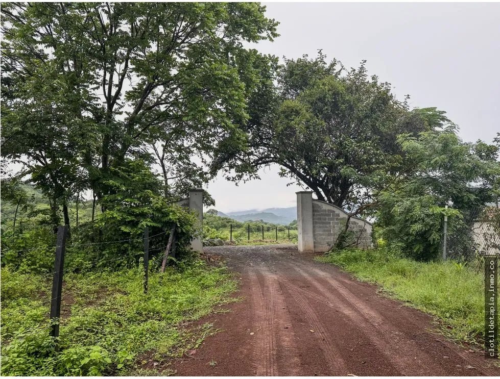 Se vente lote en las lajas, chame