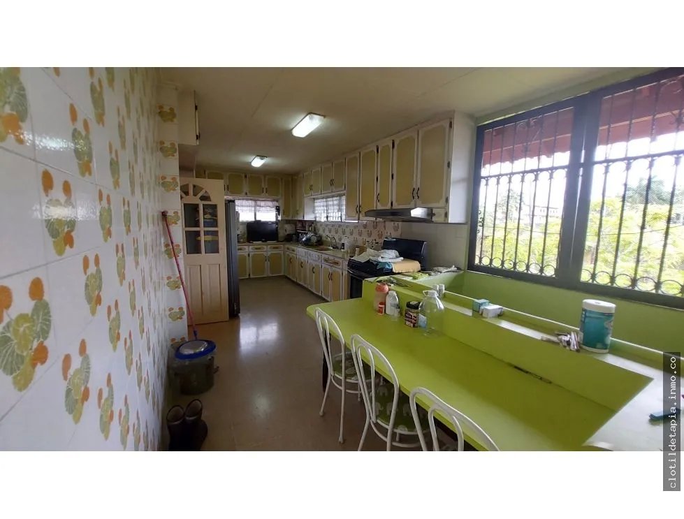Se vende dúplex en barrio norte, colón