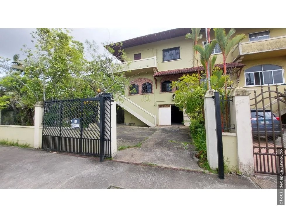 Se vende dúplex en barrio norte, colón