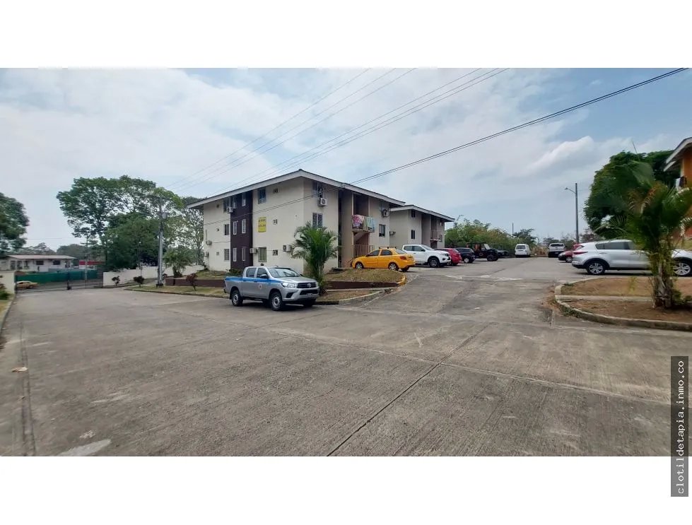 Se vende apartamento en rana de oro, pedregal