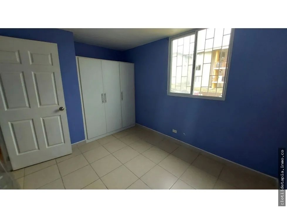 Se vende apartamento en rana de oro, pedregal