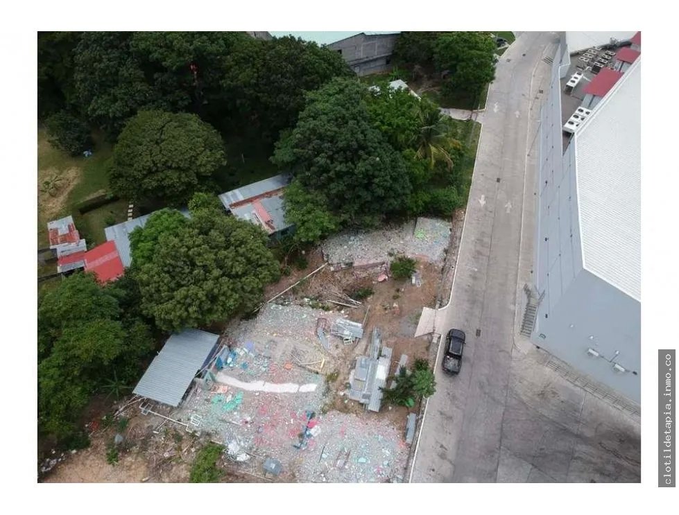 Se vende terreno comercial en penonomé, coclé