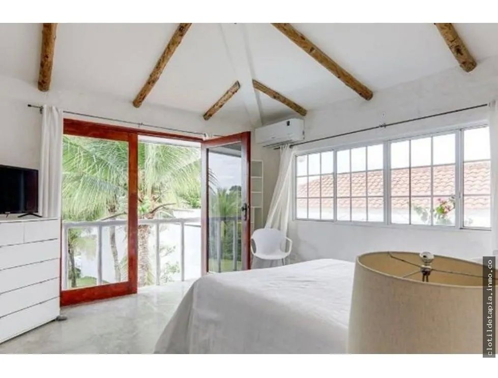 Se vende casa en ph el cortijo, costa esmeralda, san carlos