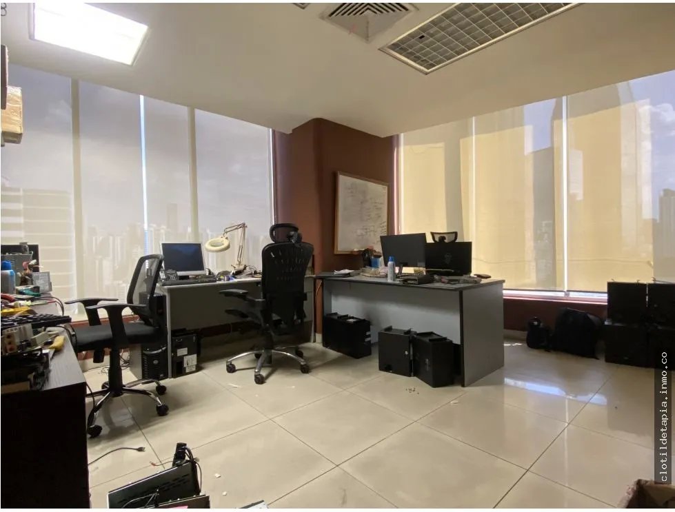 Se vende oficina en torre advanced, obarrio, bella vista