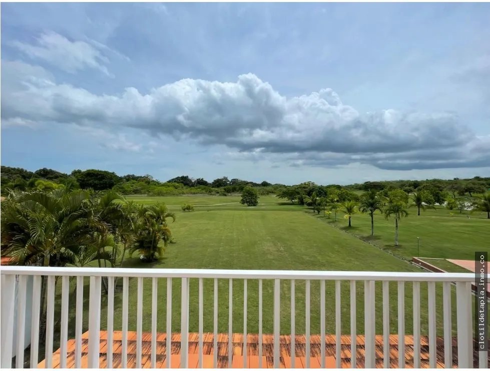 En venta residencia en decameron golf villas