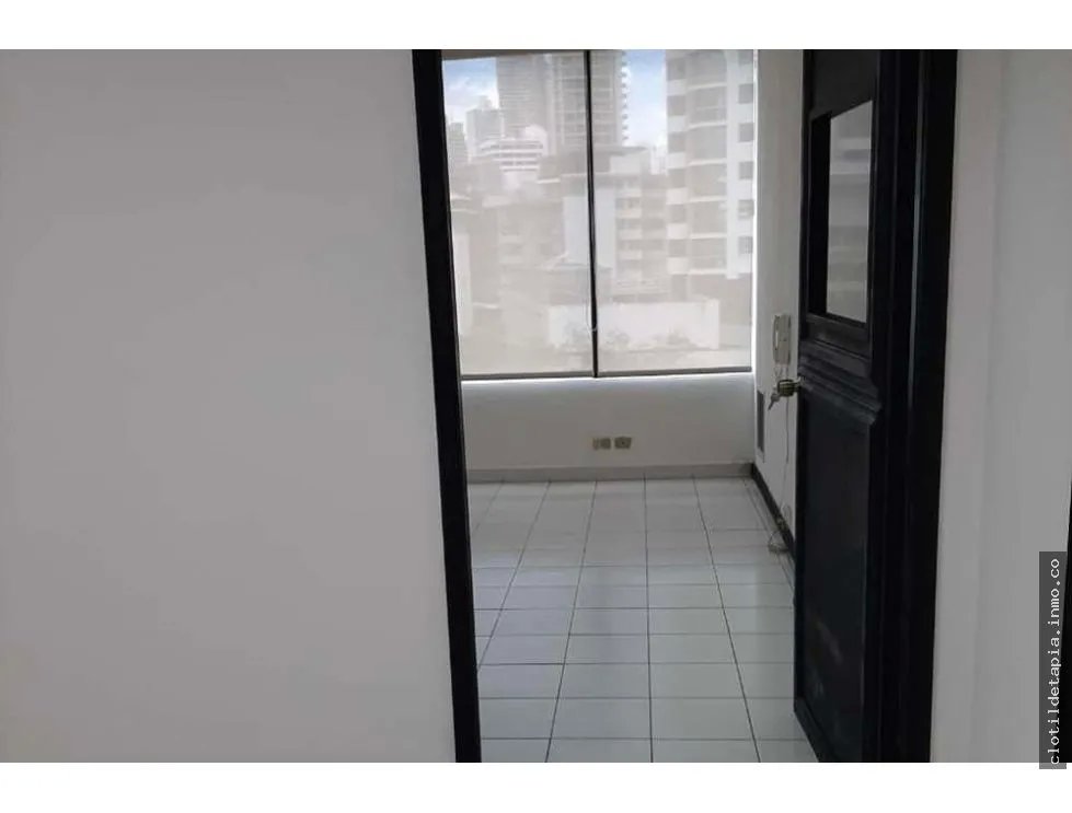 Se vende y alquila oficina en calle 50, ciudad de panamá