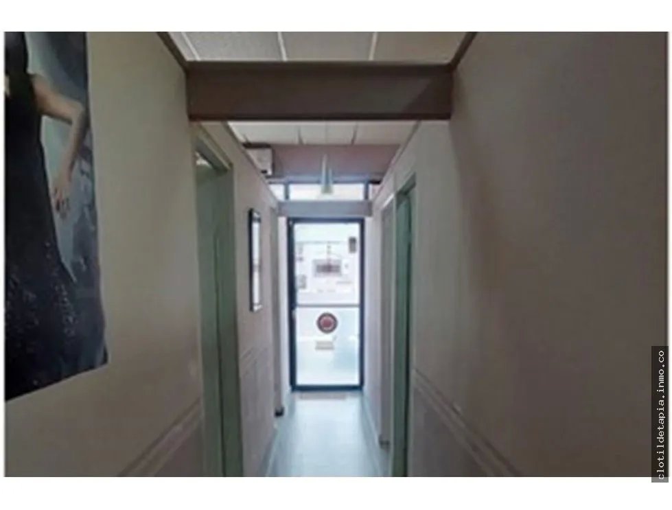 Se vende salón de belleza, condado del rey