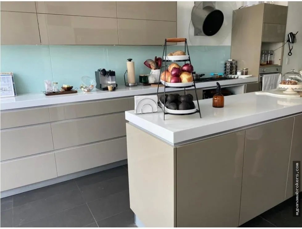 Venta o alquiler de apartamento en punta pacifica, panamá