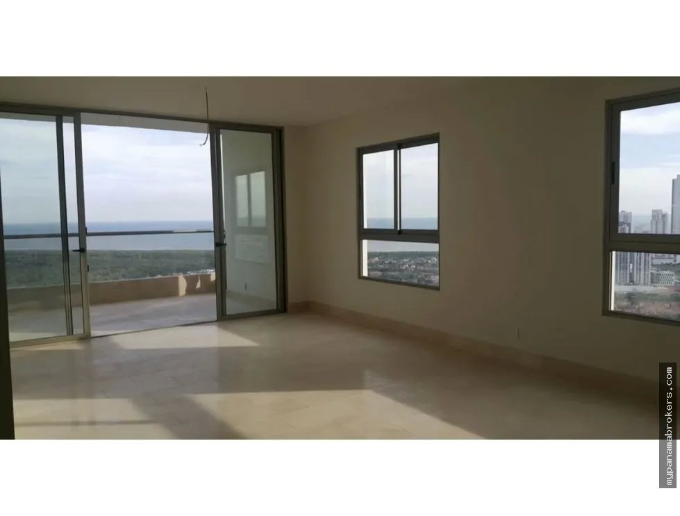 Venta de apartamento con línea blanca en santa maría, panamá