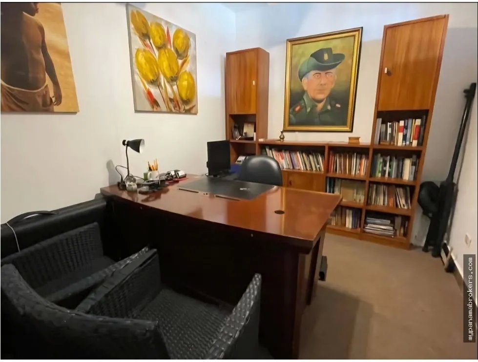 Venta de casa vacía en altos de panamá en ancón