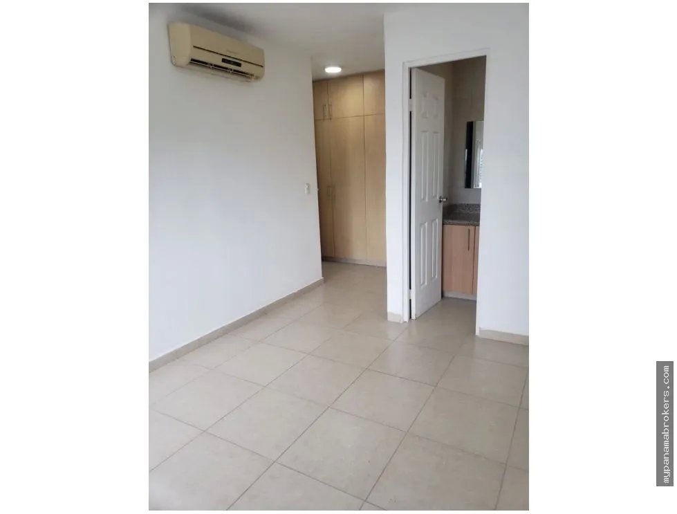 Venta de apartamento amoblado en costa del este