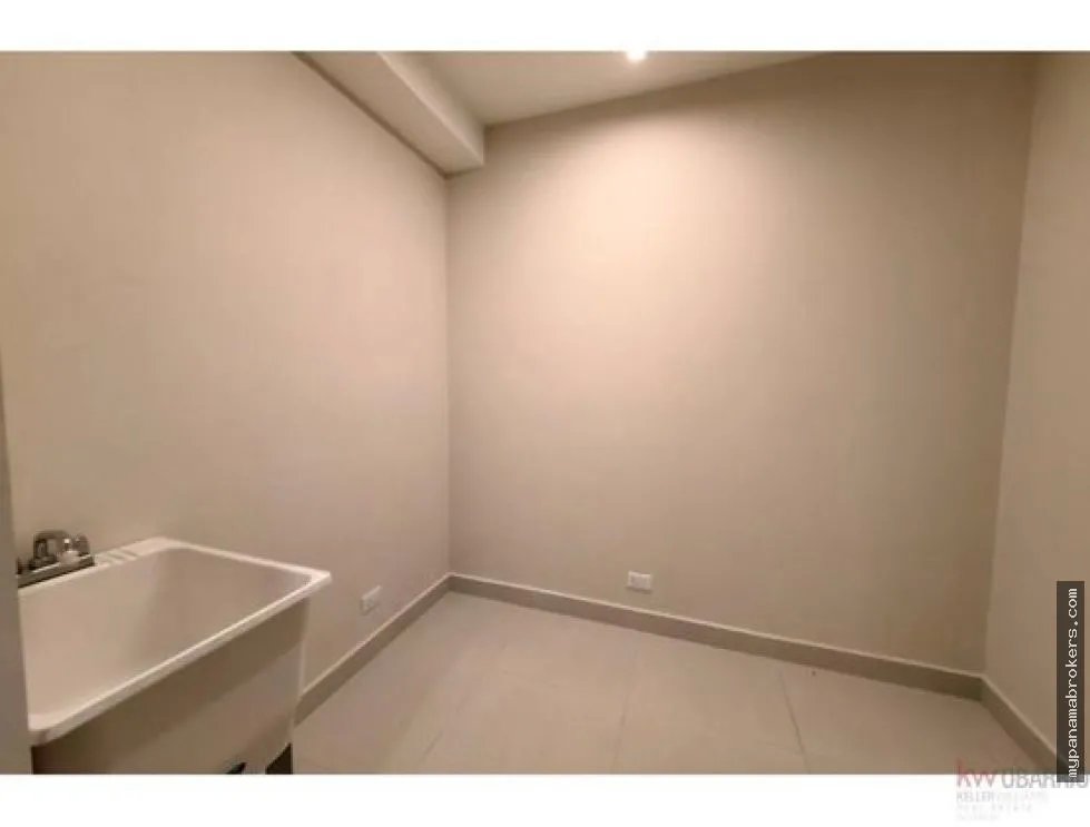 Venta de apartamento en ph nova luna  vía brasil