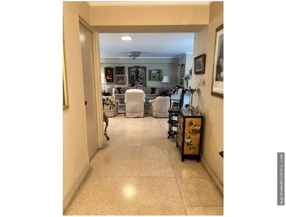 Venta de apartamento vacío ph ana gloria, punta paitilla