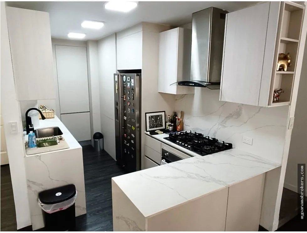 Venta de apartamento en ph torre del rey, hato pintado