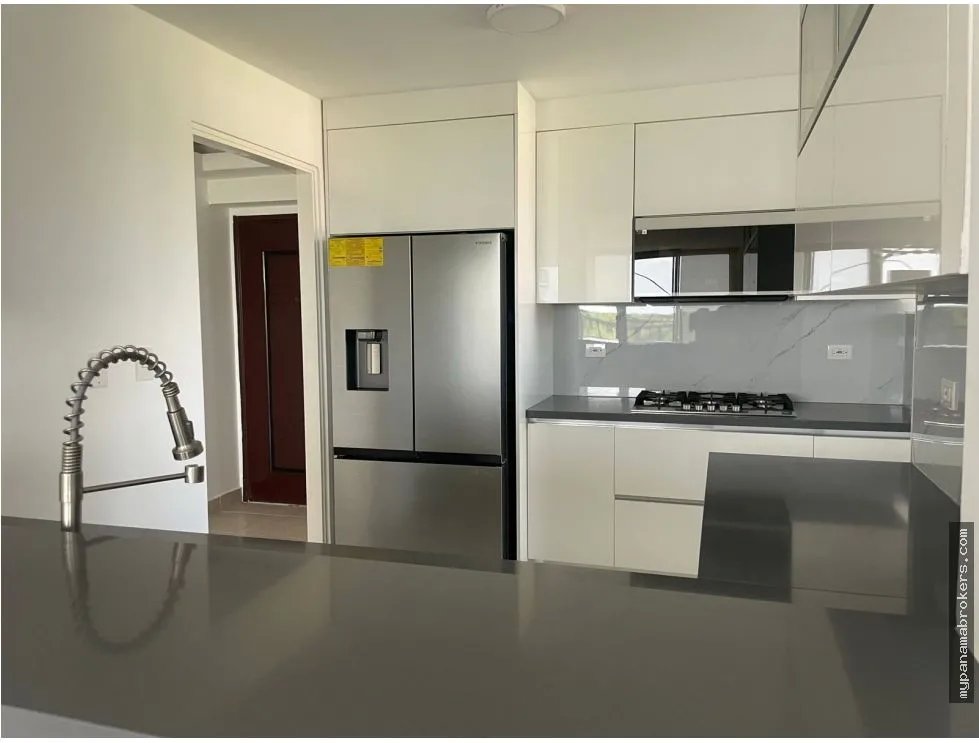 Alquiler de apartamento amoblado en clayton park i, ancón, panamá