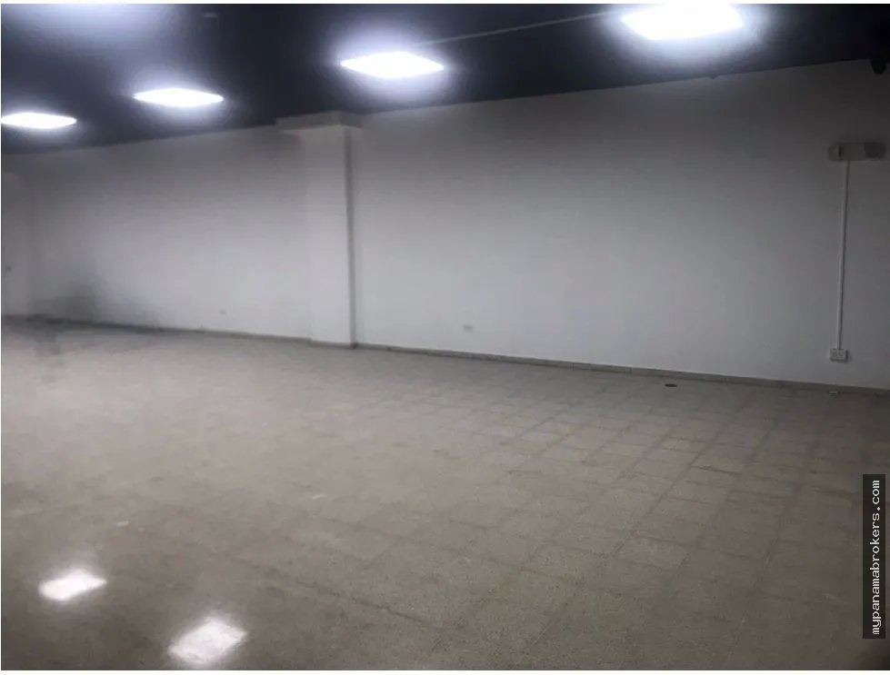 Alquiler de locales comerciales en plaza agora, chanis, panamá