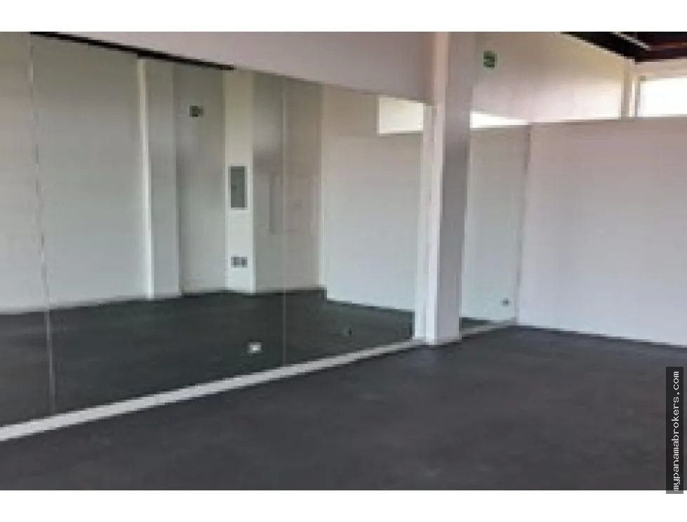 Alquiler de locales en plaza smartfit, versalles, avenida costanera