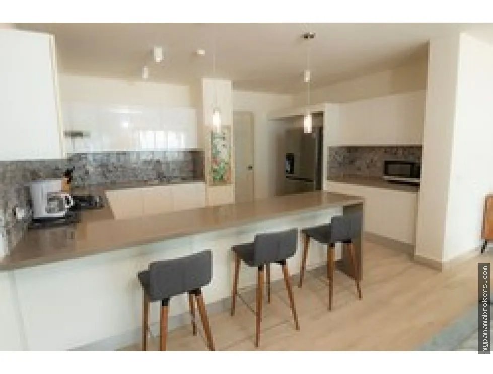 Venta de apartamentos de 3 habitaciones en olas del mar 7