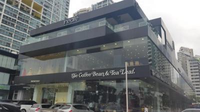 45275 - Marbella - commercials