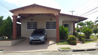 77899 - Brisas del golf - casas